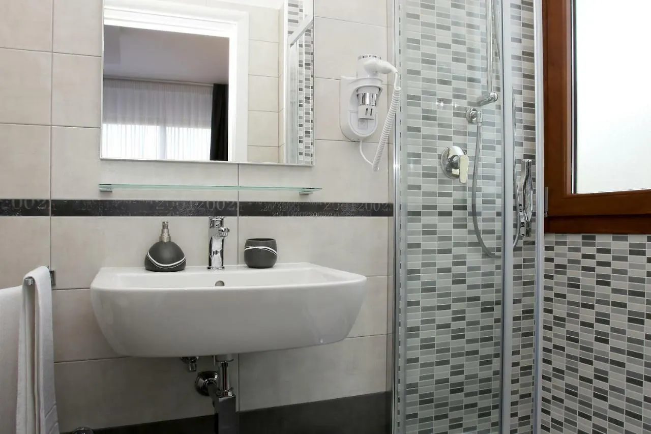 Bed & Breakfast J24 B&B Rome